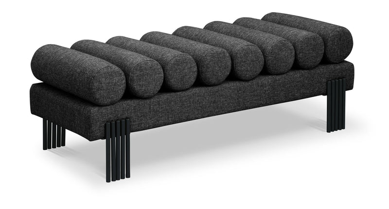 Akeela - Bench