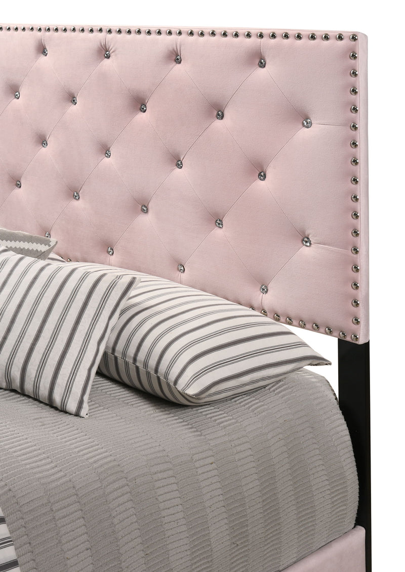 Glory Furniture - Suffolk - Bed