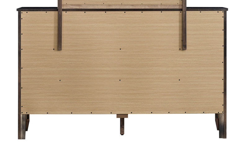 Daniel - Dresser
