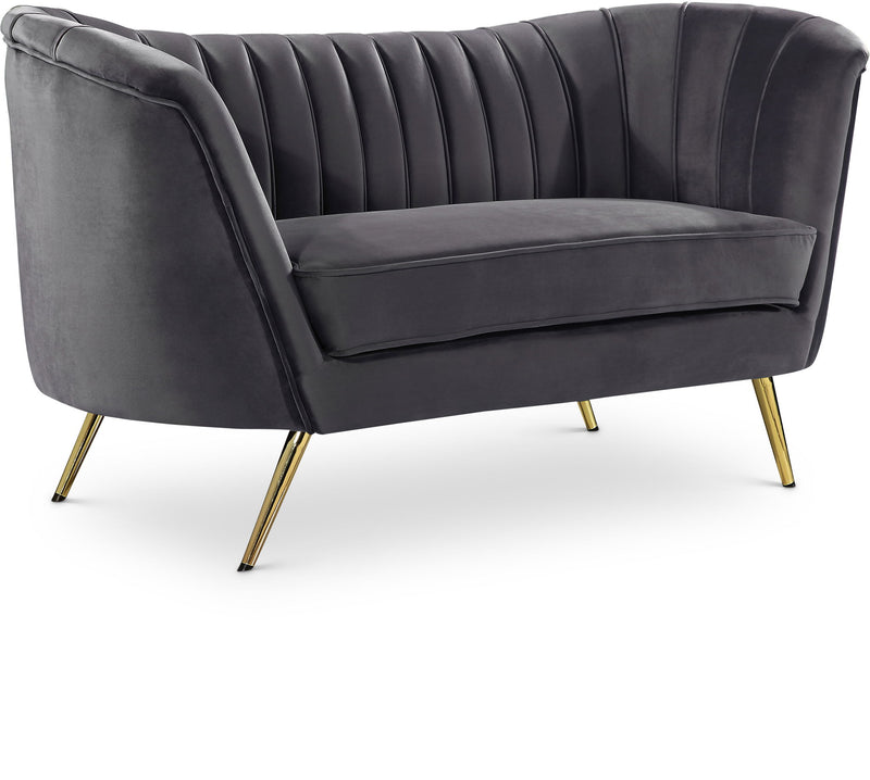Margo - Loveseat