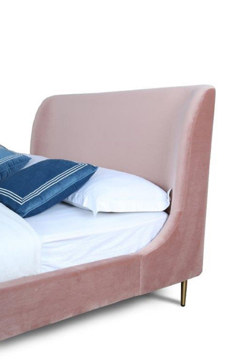 Manhattan Heather - Bed With Gold Legs