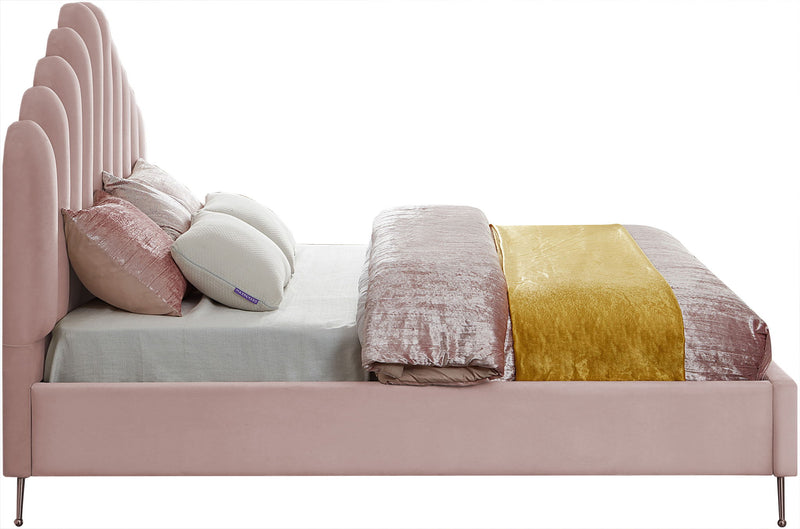 Lily - Bed