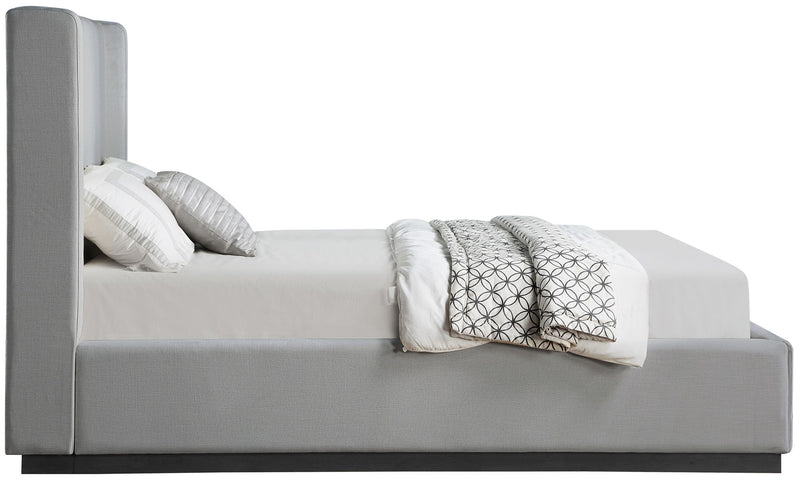 Flynn - Bed