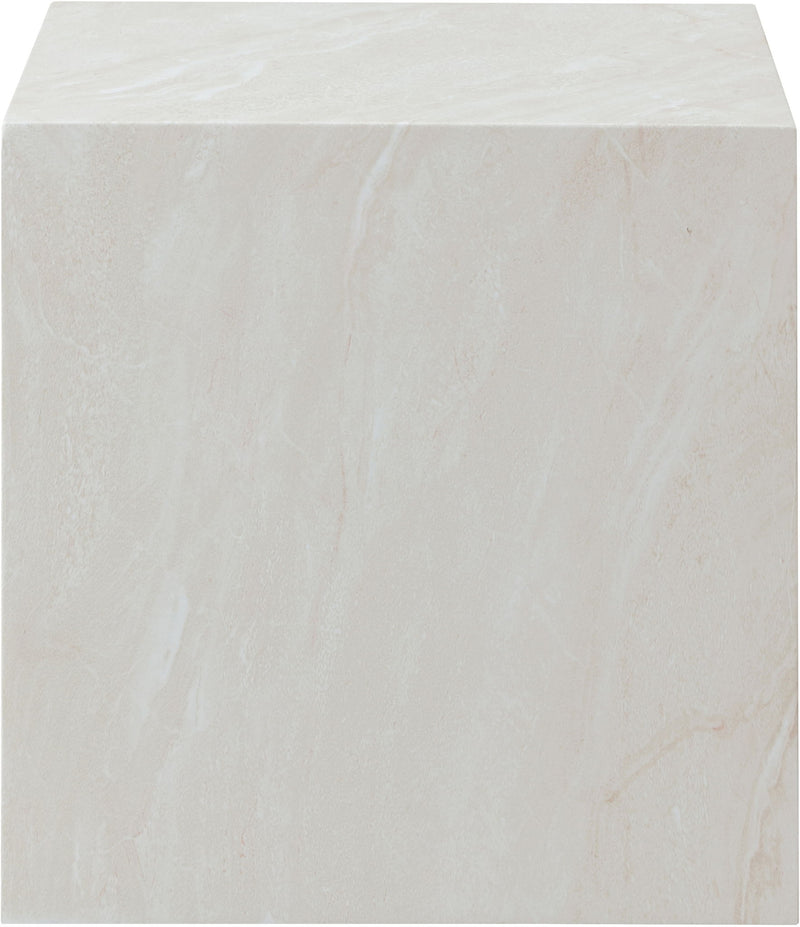 Piazza - Table