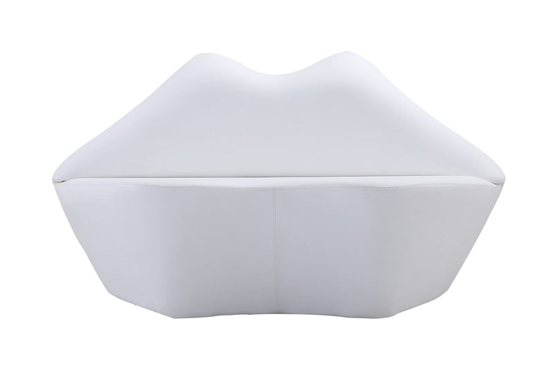 Manhattan Kiss - Loveseat