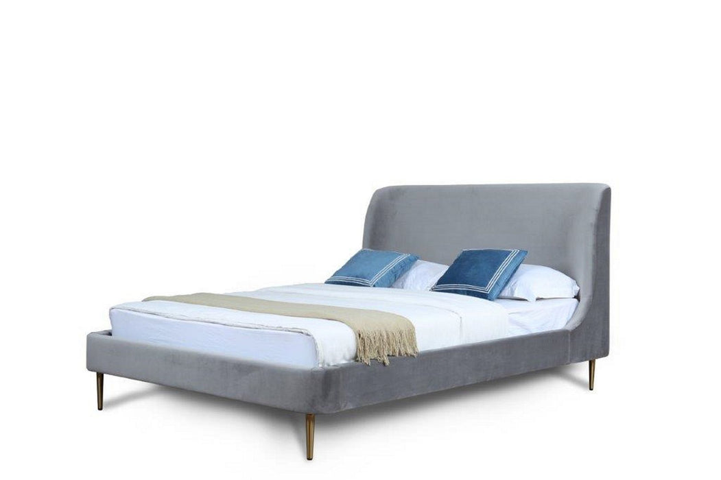 Manhattan Heather - Bed With Gold Legs