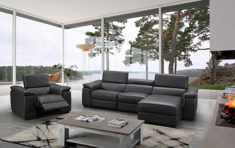 Allegra in Chaise