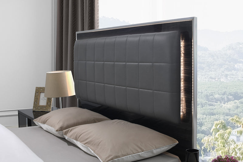Giulia  Bed