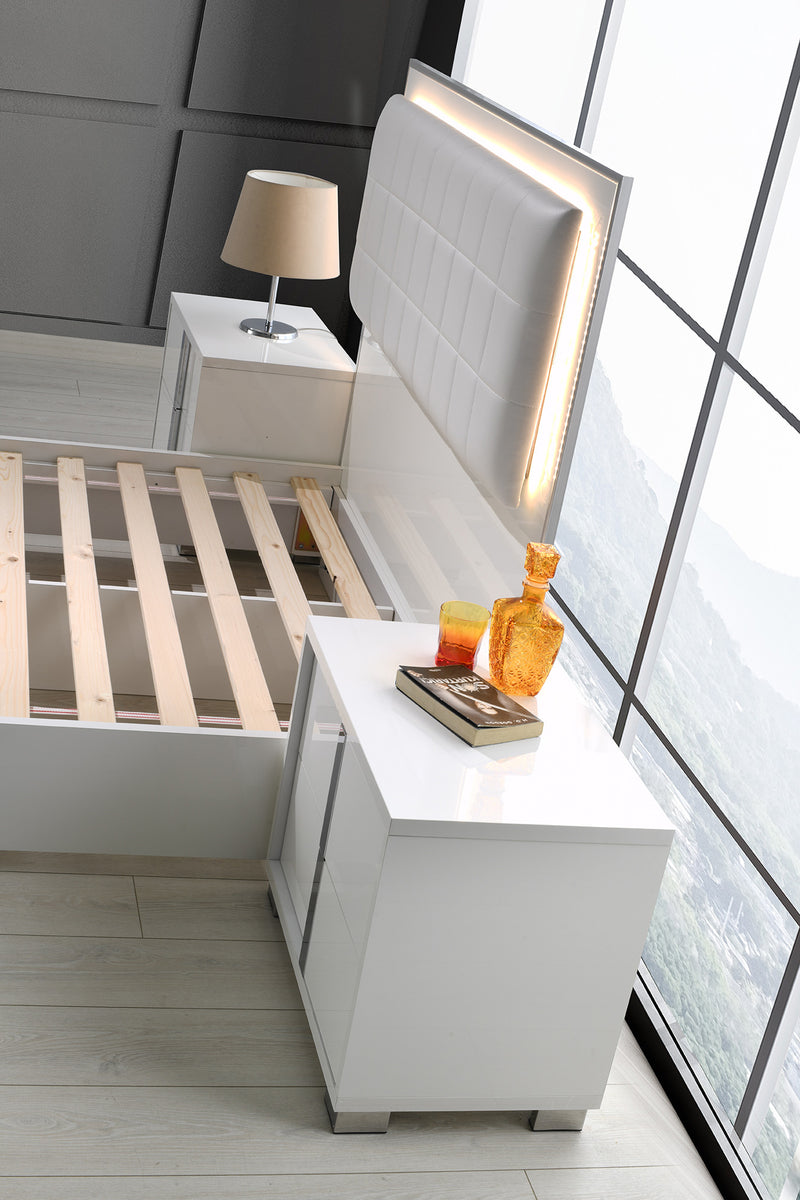 Giulia Night Stand Facing