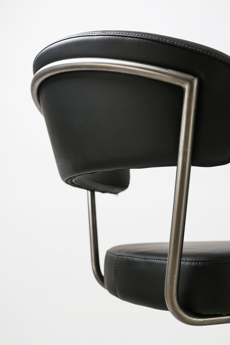 K C218A-930  Barstool