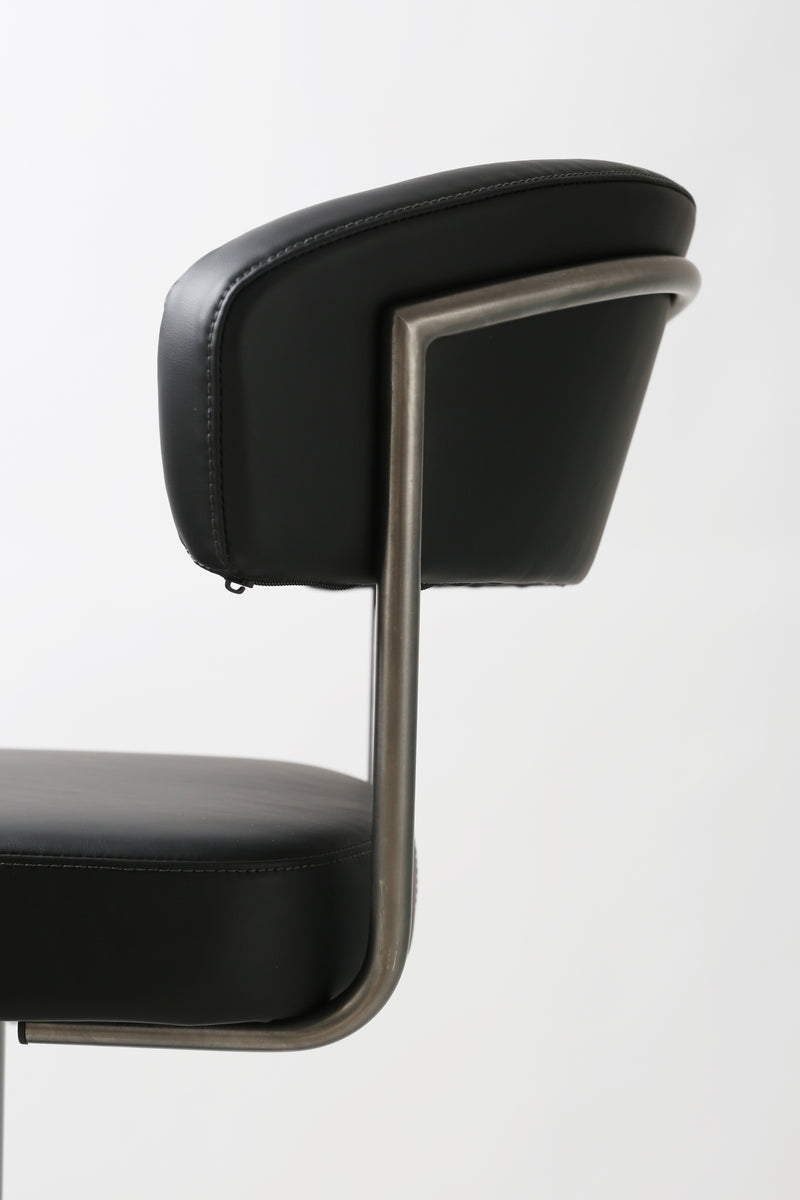 K C218A-930  Barstool