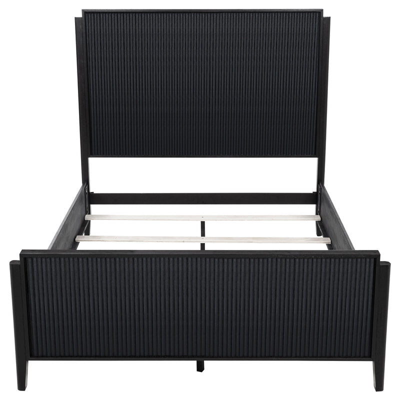 Brookmead Wood Queen Panel Bed Black