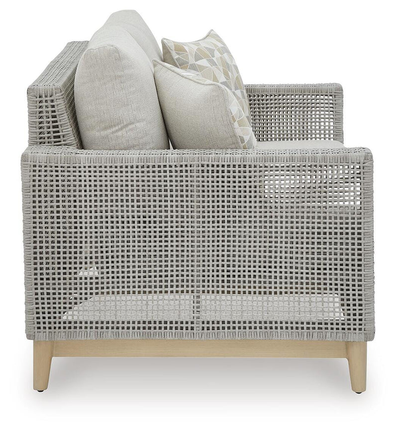 Seton Creek Loveseat w/Cushion