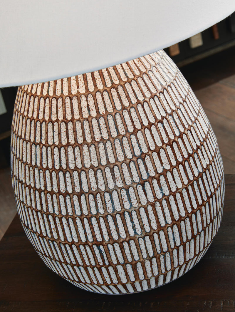 Darrich Metal Table Lamp (1/CN)