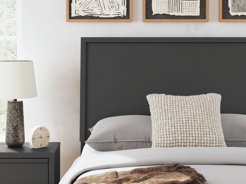 Danziar Full Panel Bed