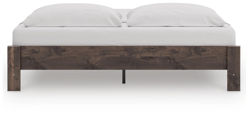 Calverson King Platform Bed