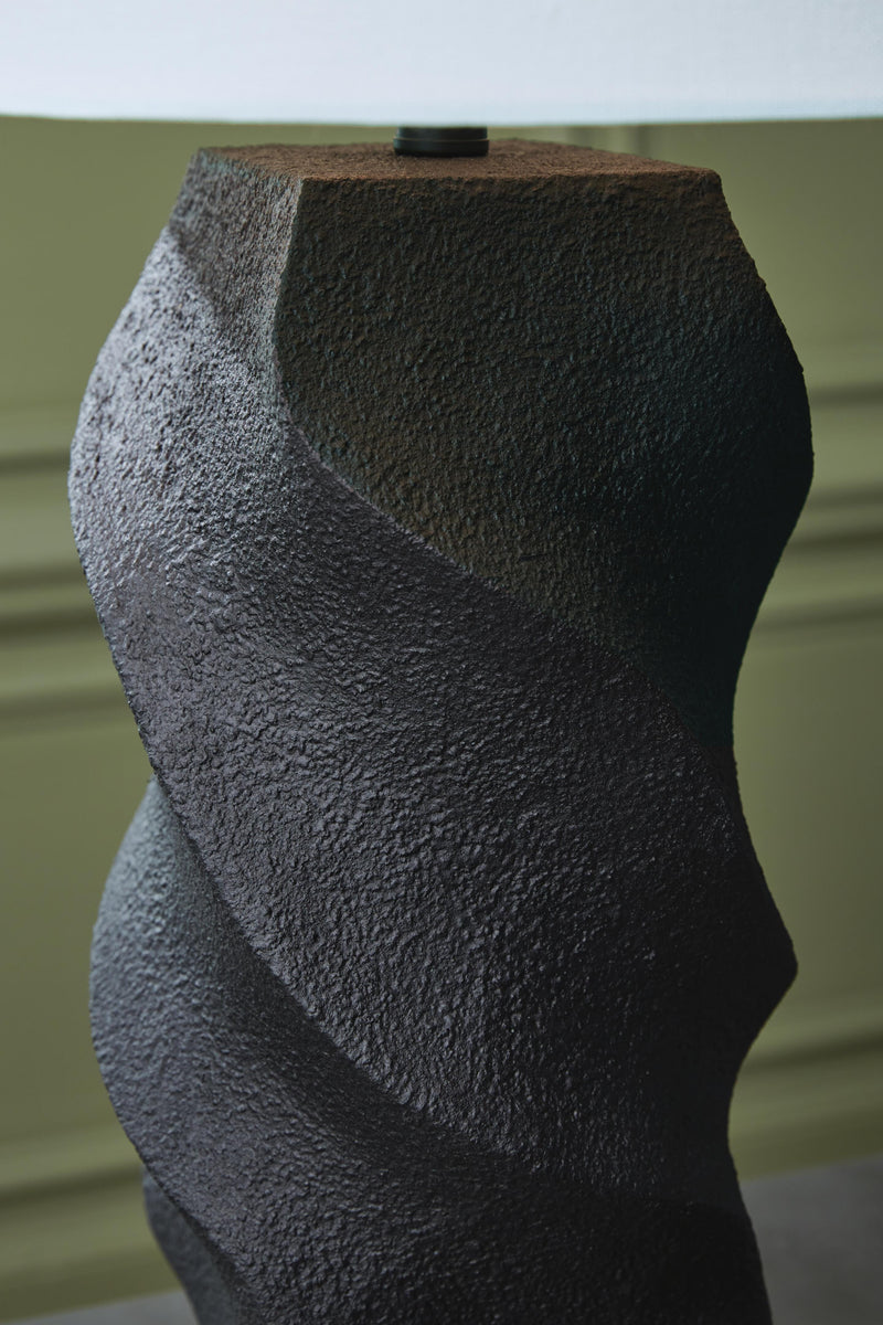 Amillion Poly Table Lamp (1/CN)