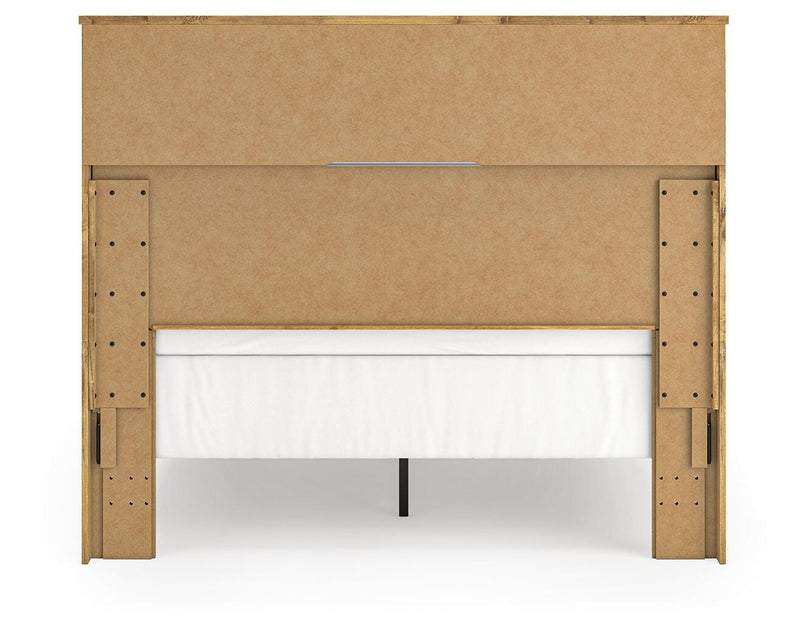 Maystonna Queen Panel Bed