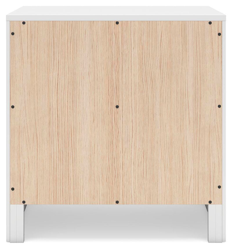 Binterglen Queen Panel Bed, Dresser, Mirror, Chest and Nightstand