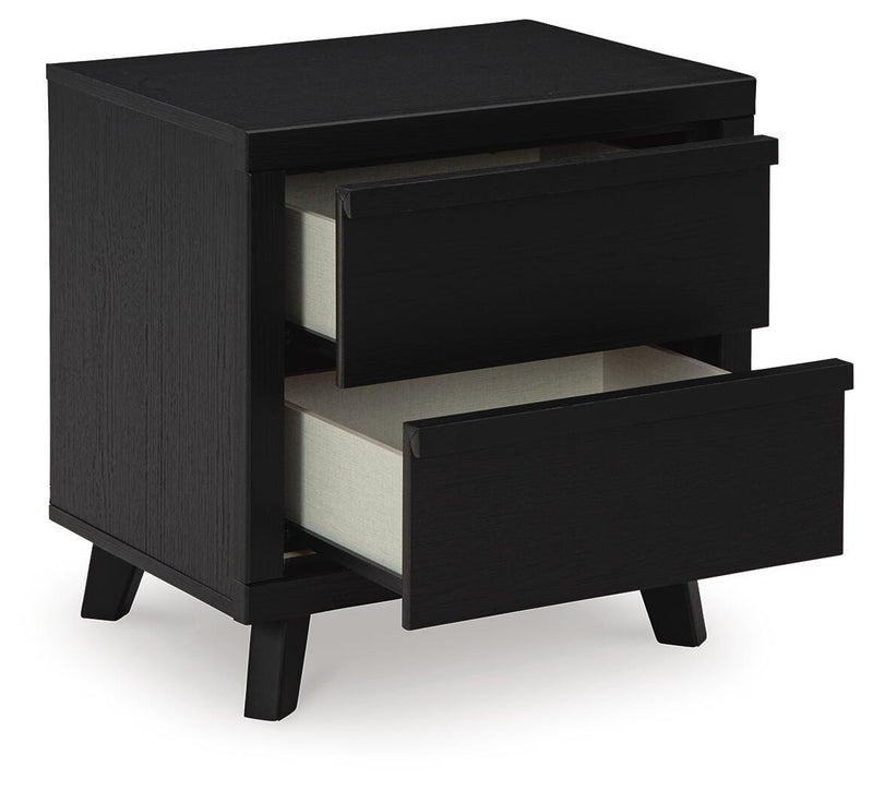 Danziar King Panel Bed, Dresser, Mirror and Nightstand