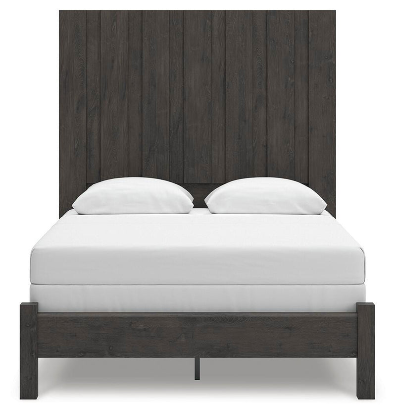 Fraluna Queen Panel Bed, Dresser, Mirror, Chest and Nightstand
