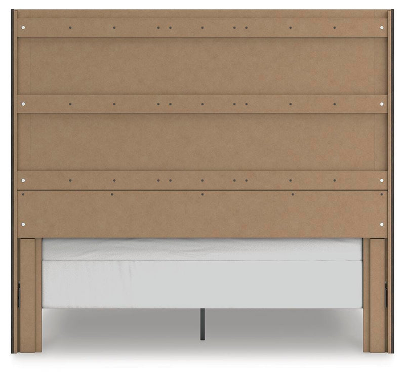 Fraluna King Panel Bed, Dresser, Mirror and Nightstand