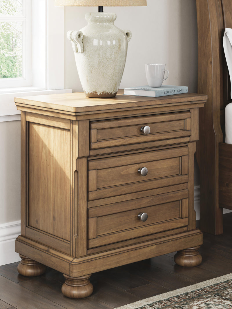 Feddinger Queen Storage Sleigh Bed with Mirrored Dresser, Chest and Nightstand