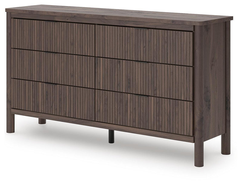Pamytta King Panel Platform Bed, Dresser, Mirror and Nightstand