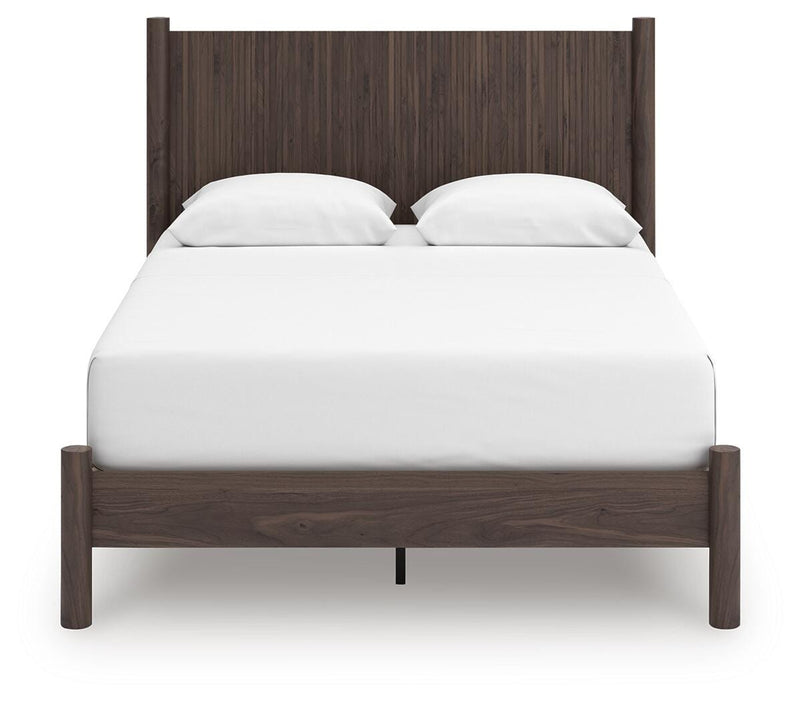 Pamytta Queen Panel Platform Bed, Dresser, Mirror, Chest and Nightstand