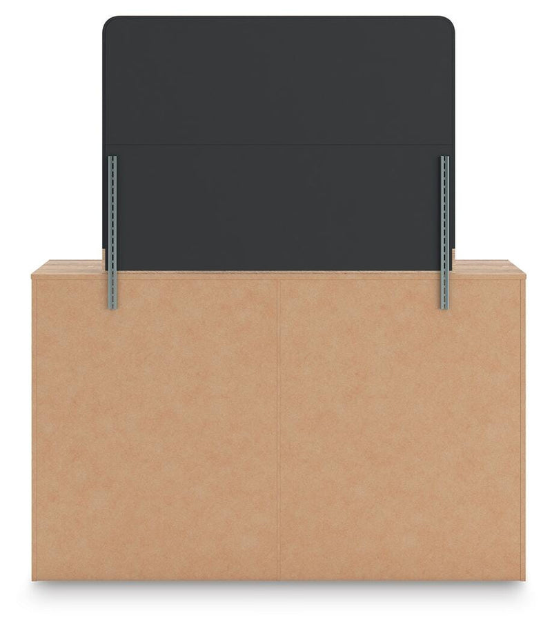 Kinlanni King Upholstered Platform Bed, Dresser, Mirror and Nightstand