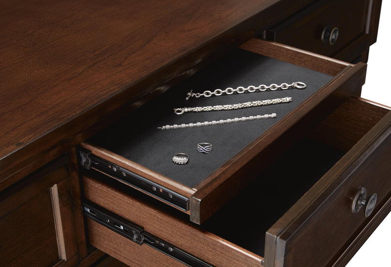 Porter Dresser