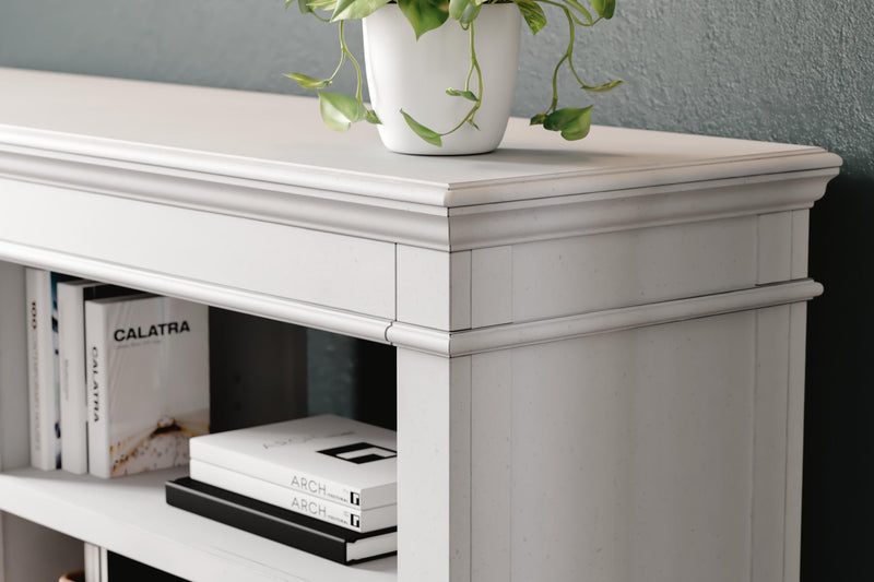 Kanwyn Credenza