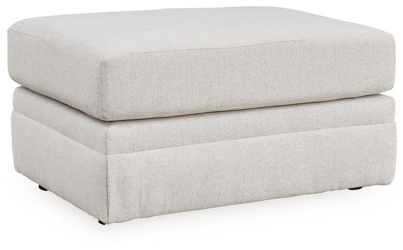 Maitelynn Ottoman