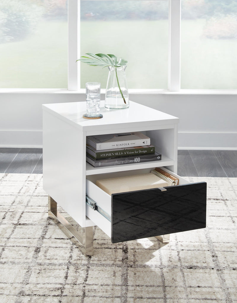 Gardoni Chair Side End Table