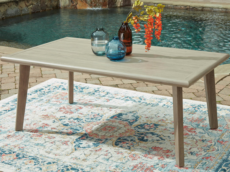 Cliff Trails RECT Dining Table w/UMB OPT