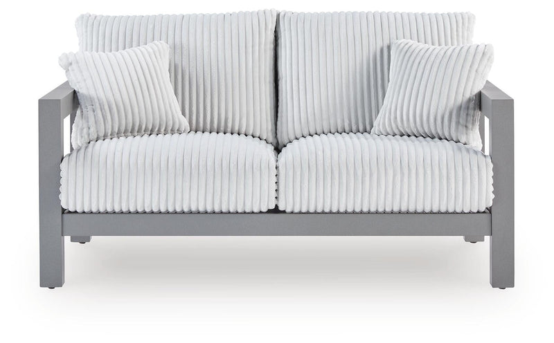 Hurley Park Loveseat w/Cushion