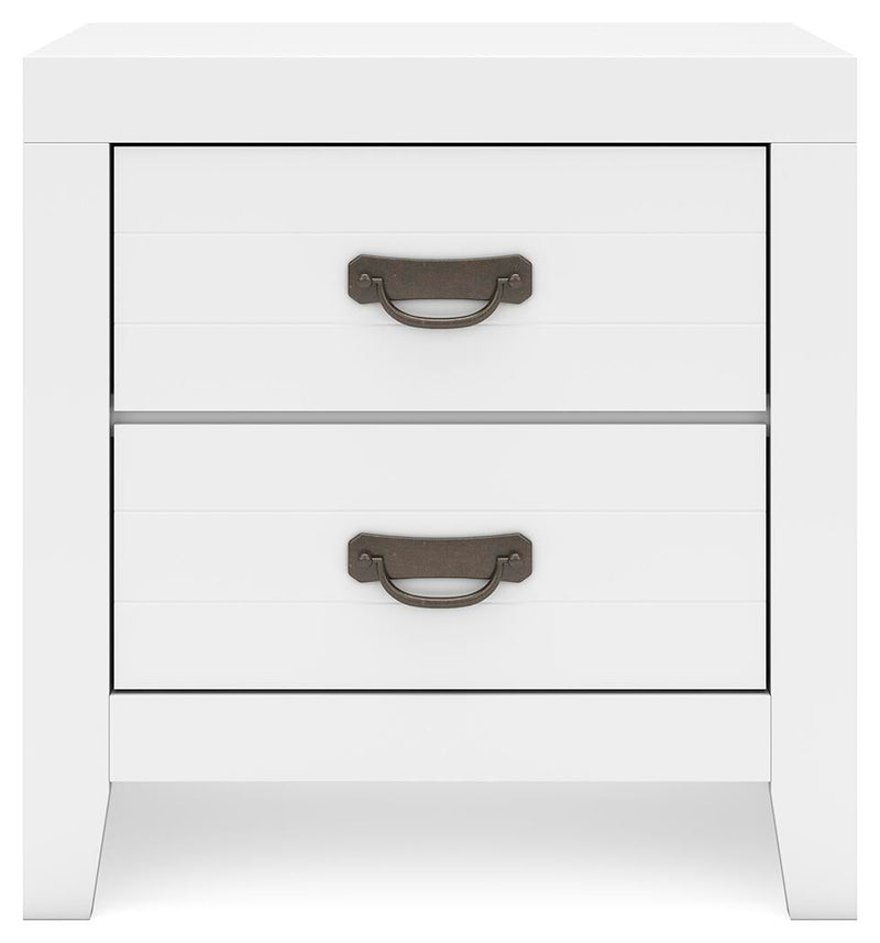 Binterglen King Panel Bed with Mirrored Dresser and Nightstand