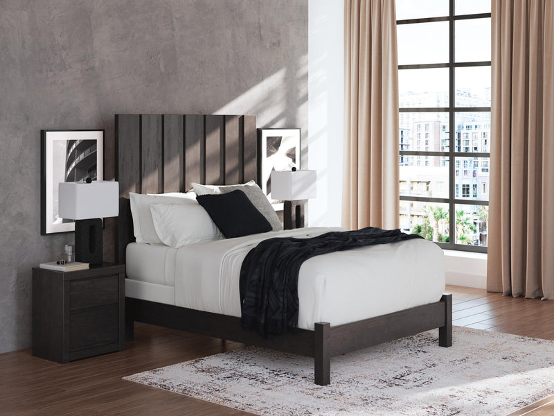 Parlayon Queen Panel Bed, Dresser, Mirror and Nightstand