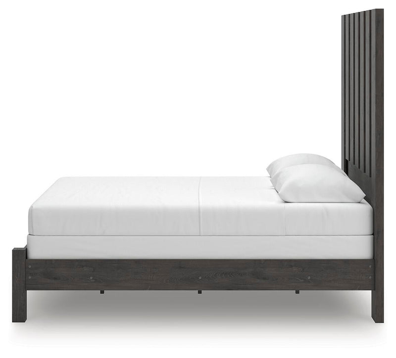 Parlayon Queen Panel Bed, Dresser and Mirror