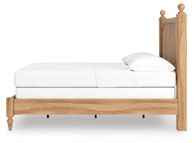 Galletyn Full Panel Bed with Mirrored Dresser and Nightstand