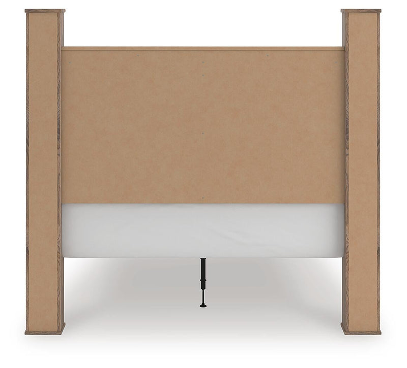 Keithland Queen Poster Bed with Mirrored Dresser and Nightstand