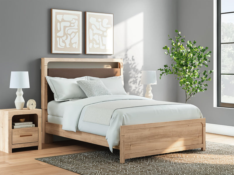 Hollymount Queen Upholstered Panel Bed, Dresser and Mirror