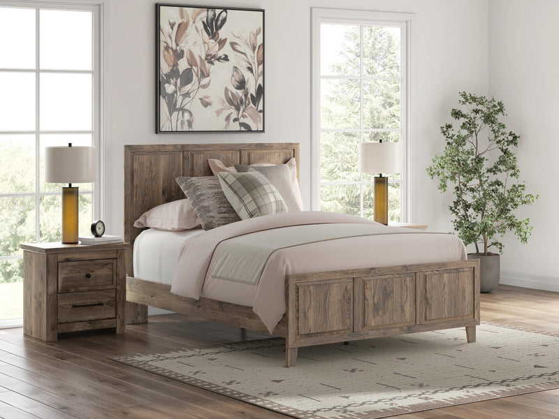Keithland Queen Panel Bed with Mirrored Dresser