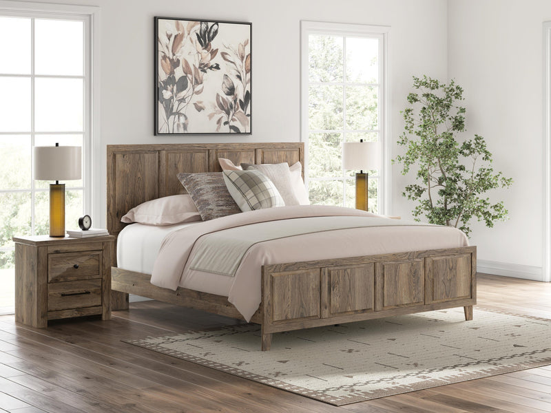 Keithland King Panel Bed with Mirrored Dresser
